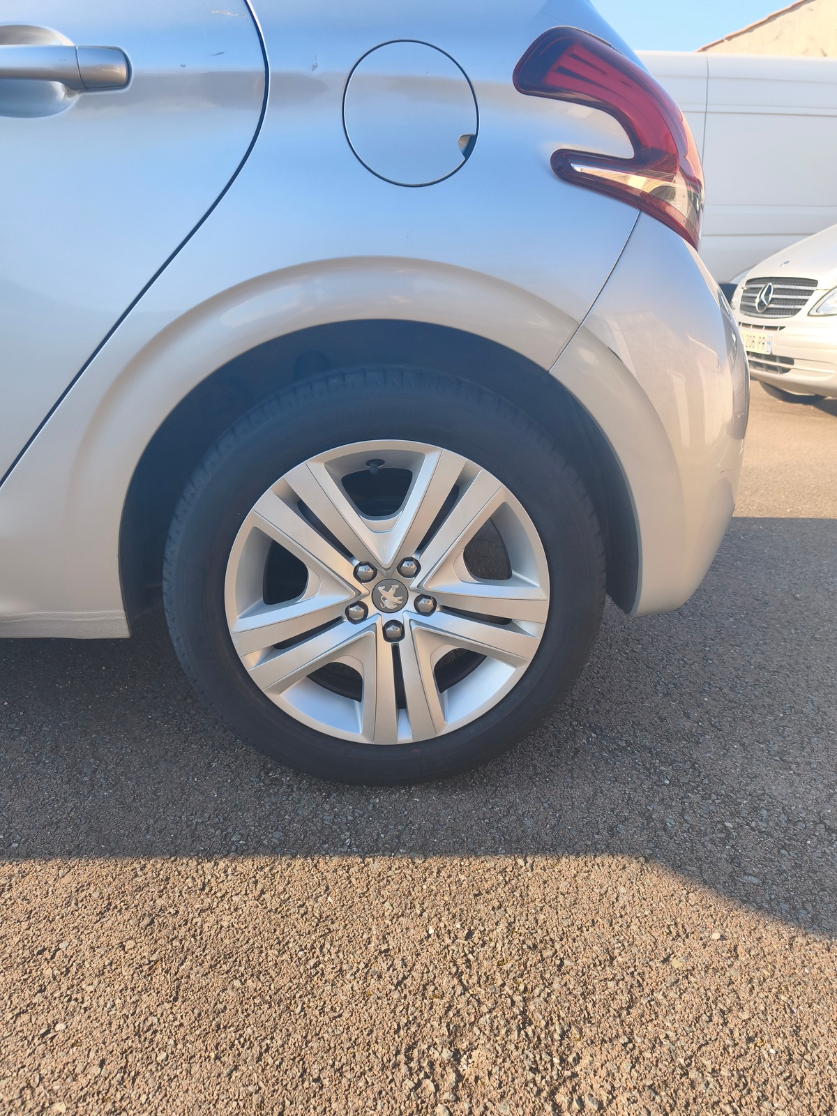 Peugeot 208 Peugeot 208 1.2 VTi Style