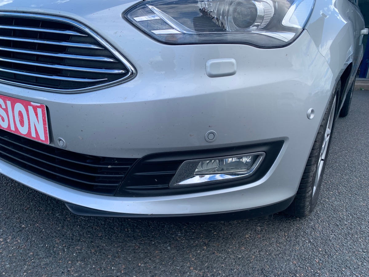 Ford C-max 170 chevaux | Titanium | Radar avant et arrière | Sièges chauffants | Apple car play