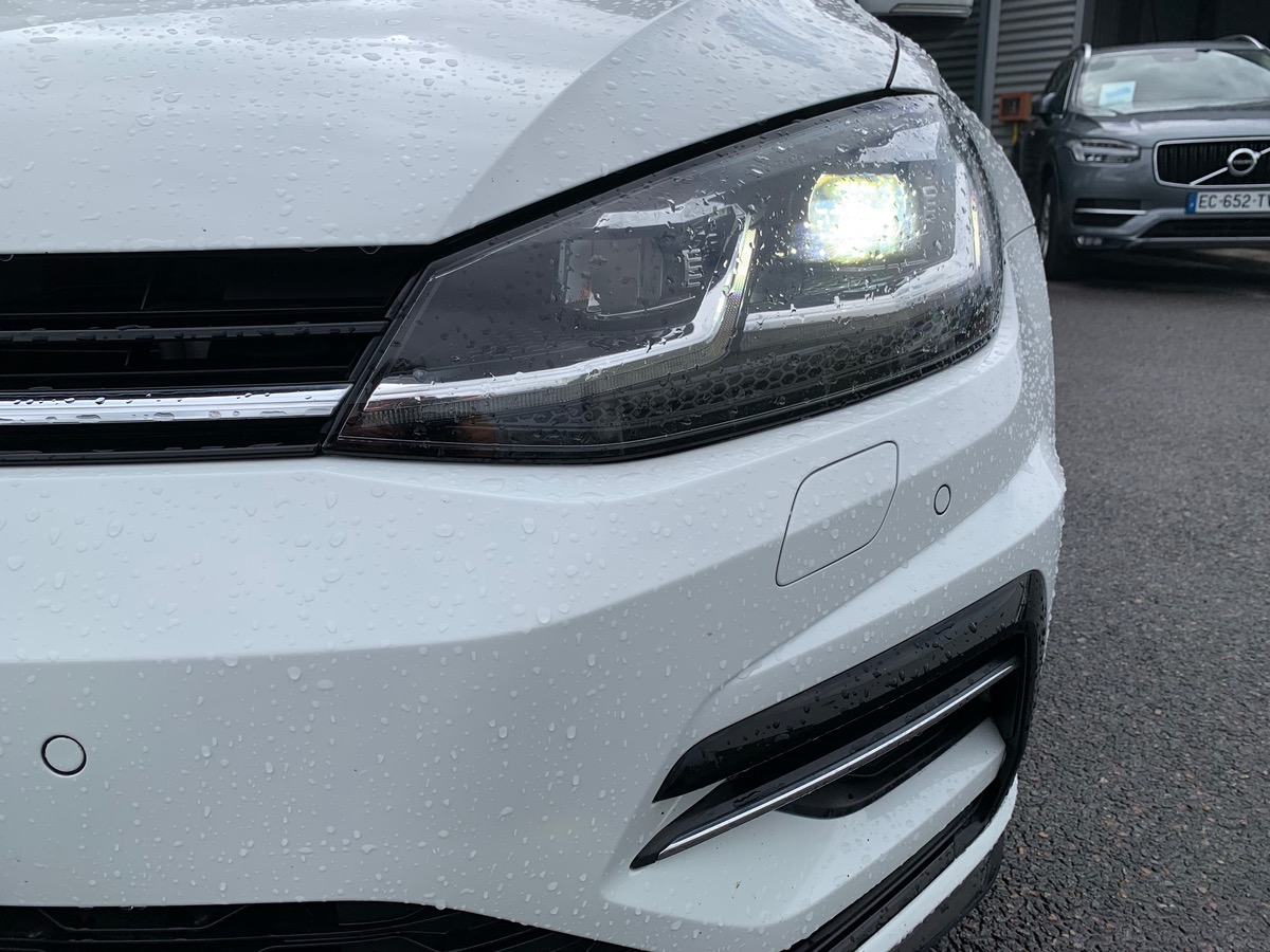 Volkswagen Golf VII 1.5 TSI 150 | Carat | Pack sport R-Line extérieur | Feux xénon | Caméra de Recul