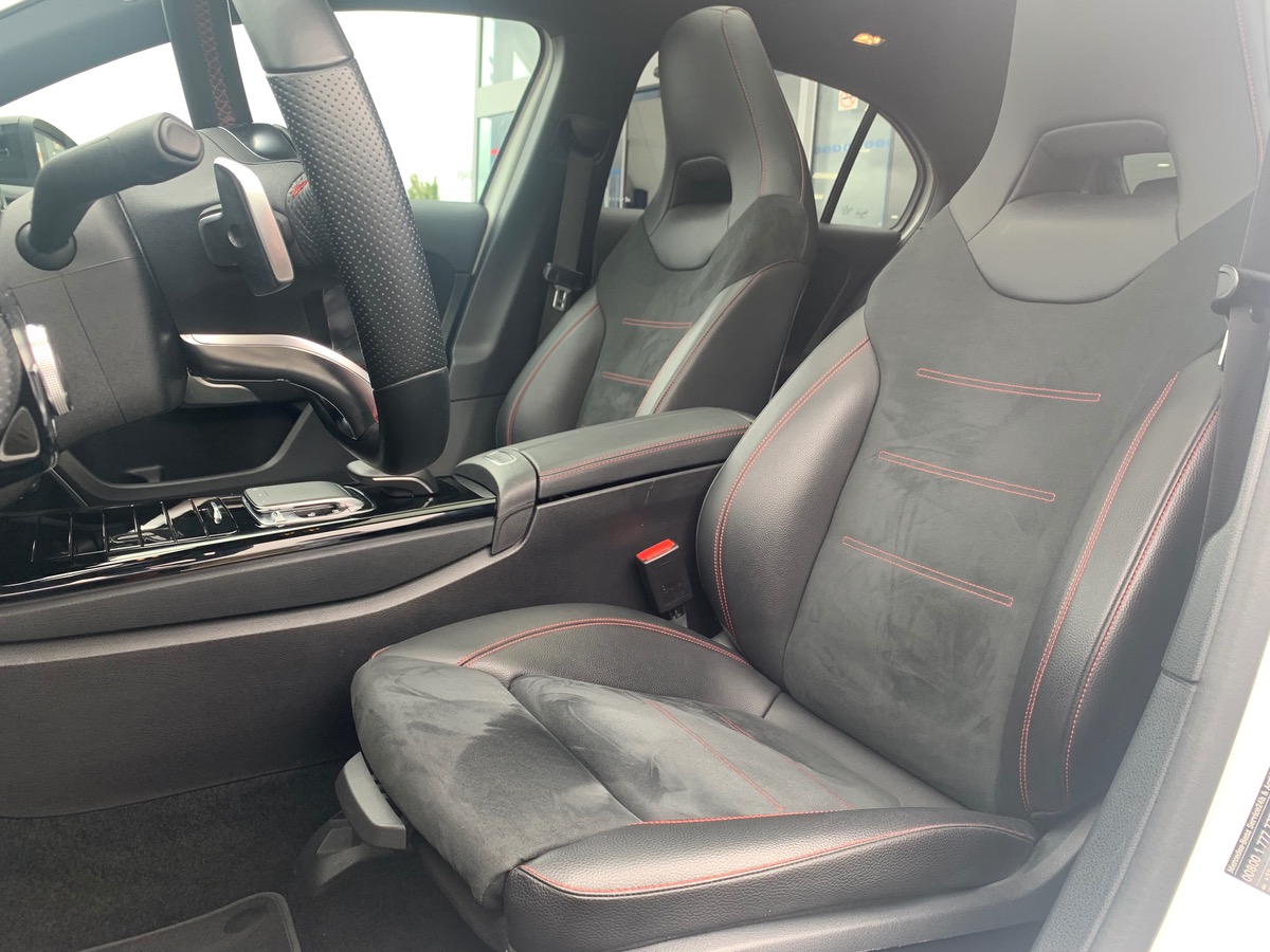 Mercedes-Benz Classe A 225 ch | AMG LINE | Toit ouvrant panoramique | Eclairage d'Ambiance | 4 MATIC