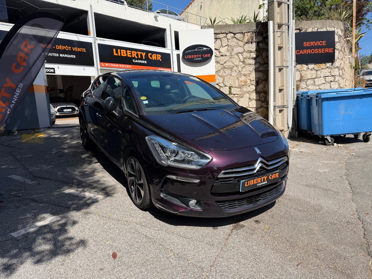 Citroën DS5 2.0 HDi hybrid 4x4 163 CV / Toit Panoramique / Sport Chic / Full Options Km réel
