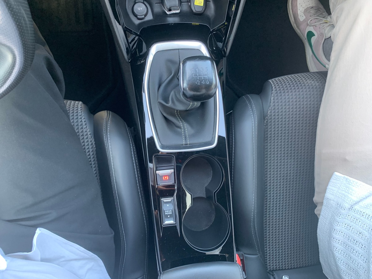Peugeot 208 100 chevaux | GT | Apple car Play Android Auto | Caméra de recul | Régulateur vitesse