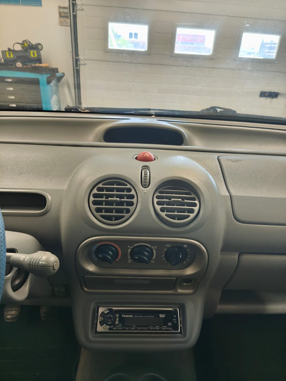 RENAULT Twingo Dynamique 1.2 16V 75ch distribution neuve - garantie 3 mois -