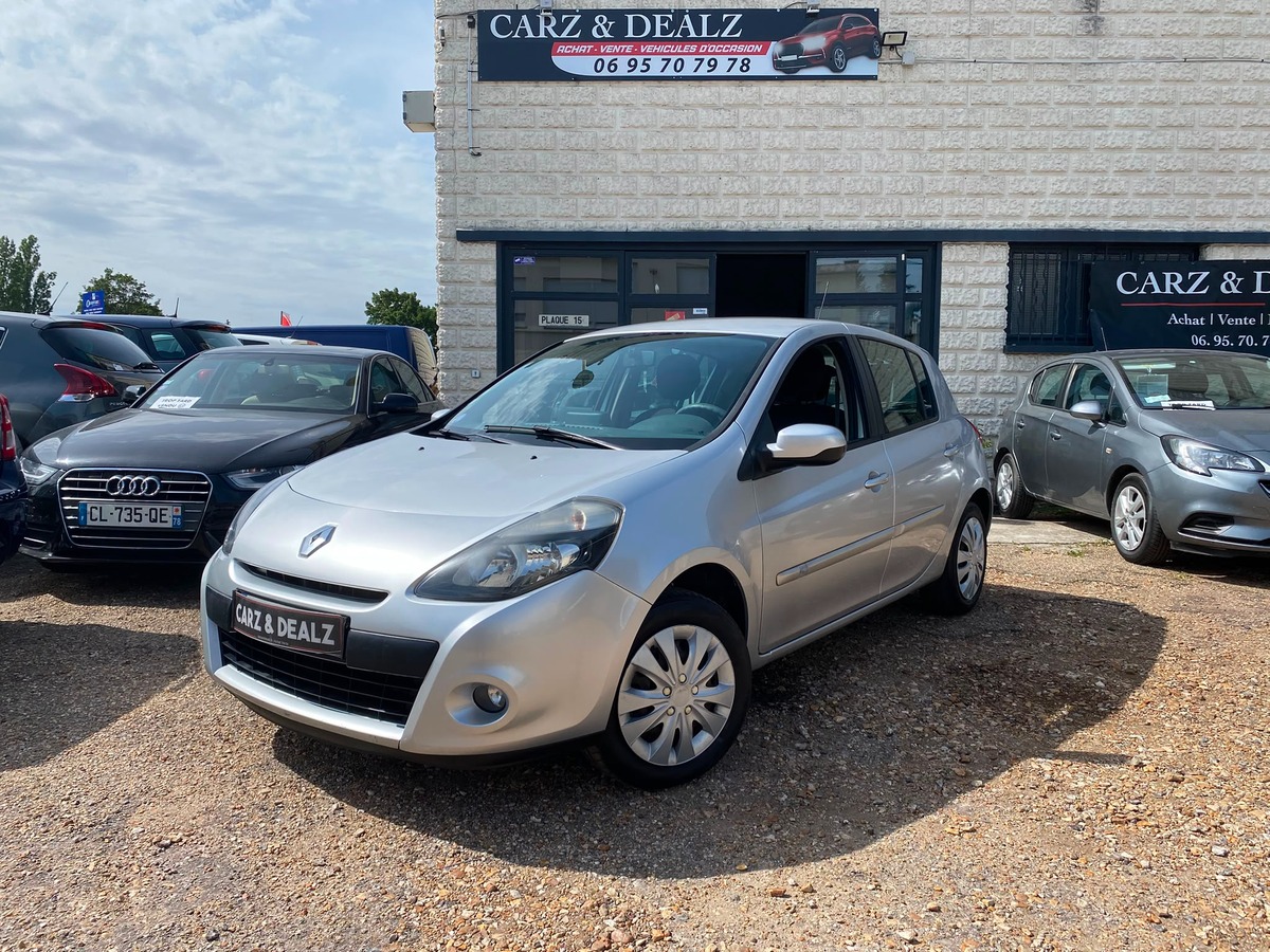 RENAULT Clio III