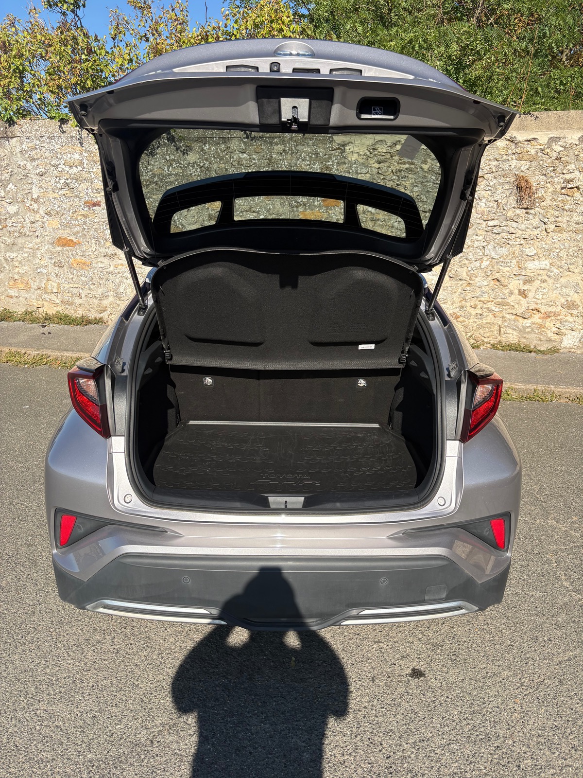 Toyota C-HR 2.0 184h GRAPHIC