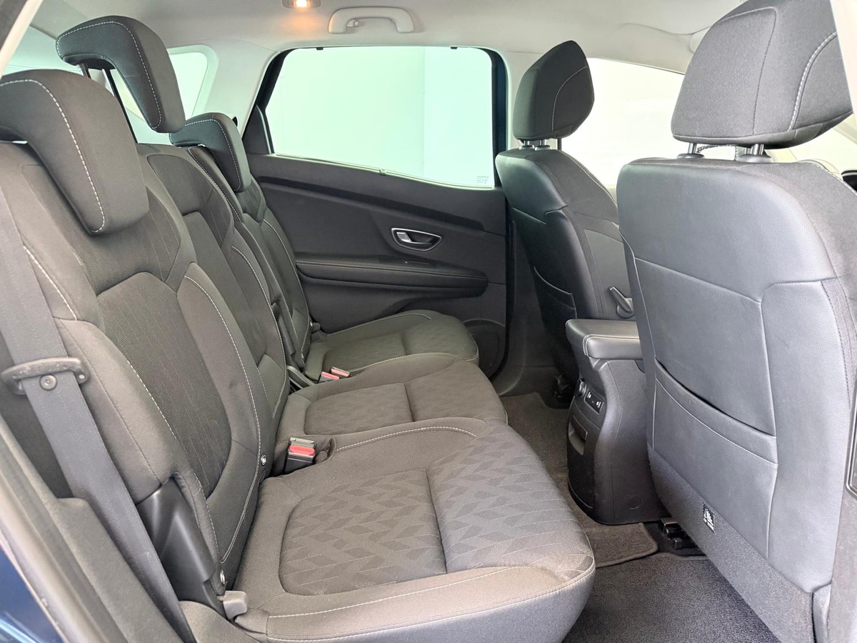 RENAULT Scenic 1.7 BlueDci 120 limited   Première main