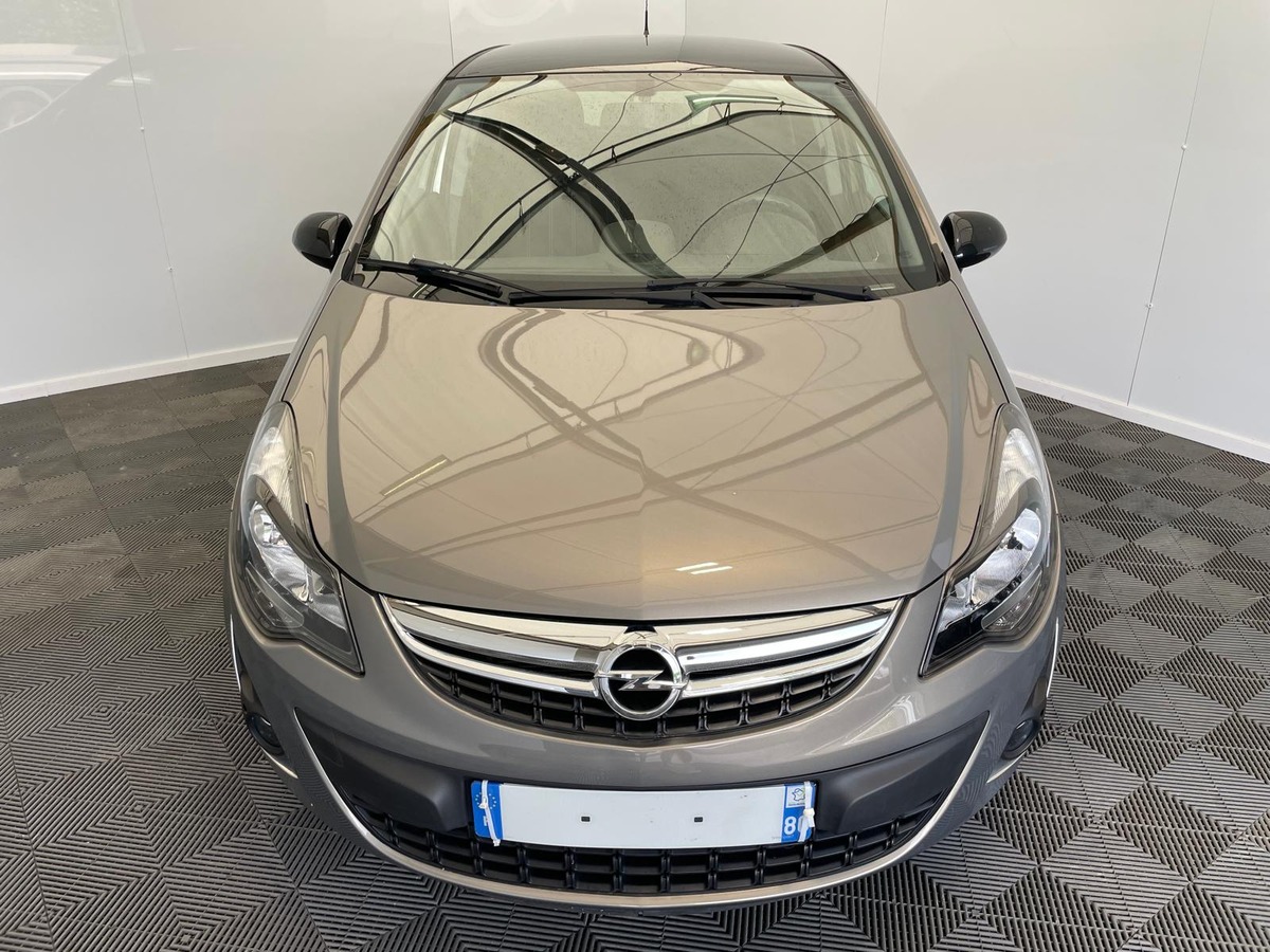 Opel Corsa 1.4  100  Color edition