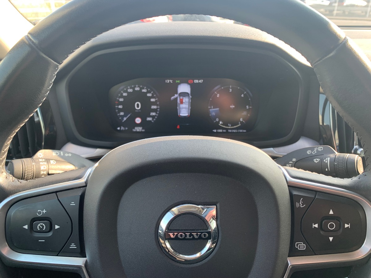 Volvo V60 150 ch | Momentum business | Caméra de recul | Avertisseur Angles Morts | Apple car Play