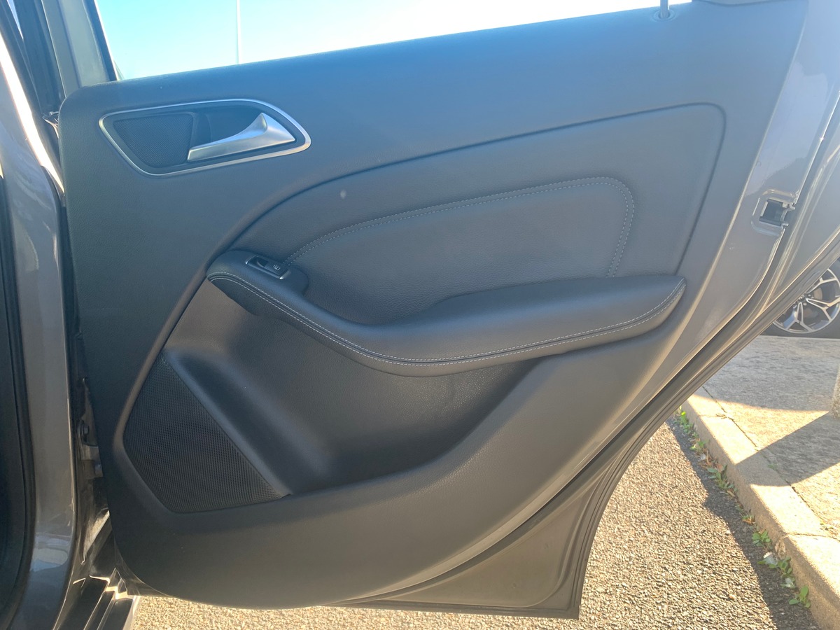 Mercedes-Benz Classe B 136 | Design | Toit ouvrant panoramique | Caméra | Cuir | Régulateur vitesse