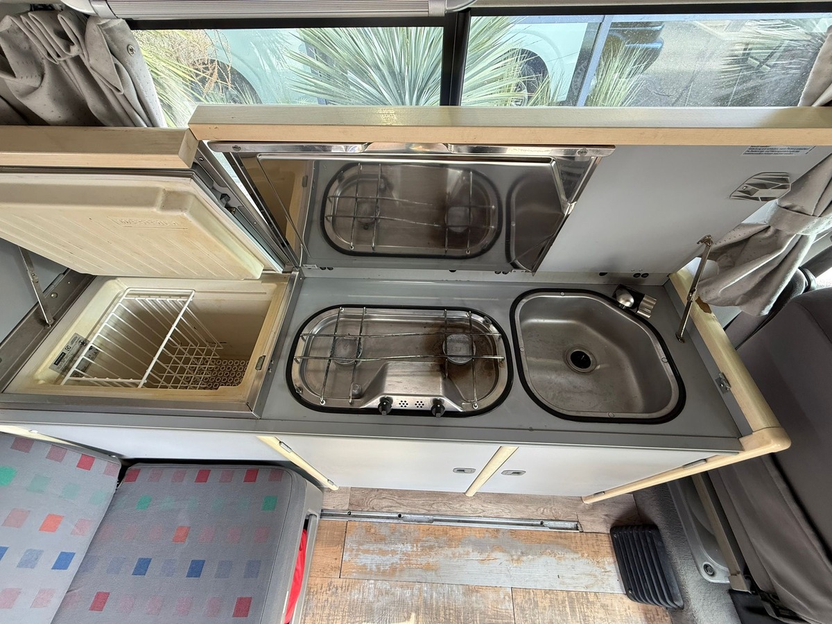 Volkswagen Transporter T4 California - DVWEI
