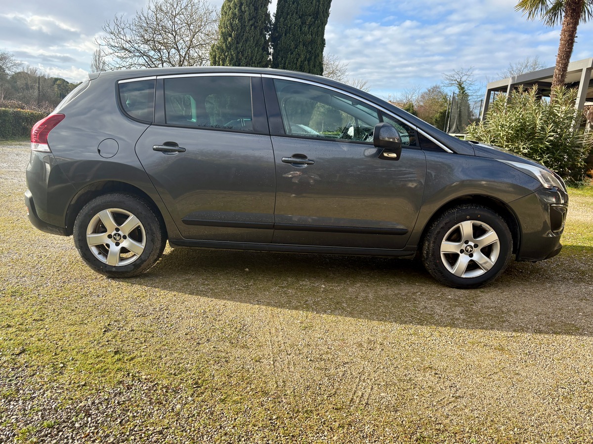 Peugeot 3008 1.6 hdi - 115CH - 6CV