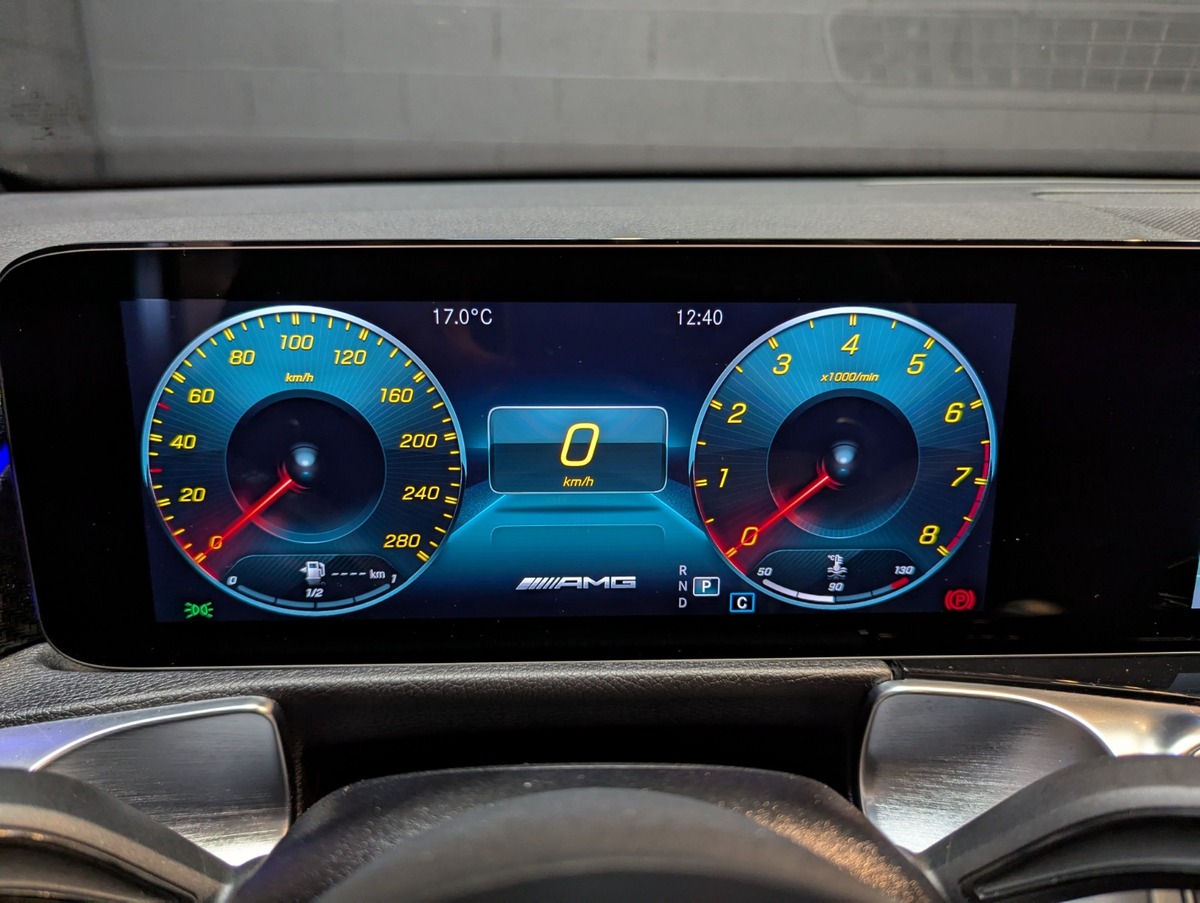 Mercedes Benz GLB AMG 35 4MATIC