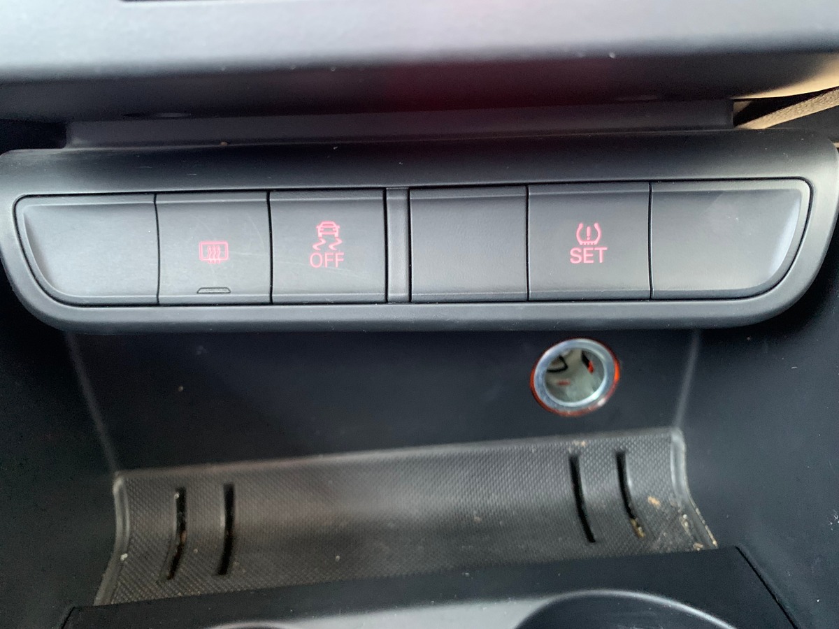 Audi A1 90 chevaux | Régulateur de vitesse | GPS |  Bluetooth | Climatisation | 3 Portes