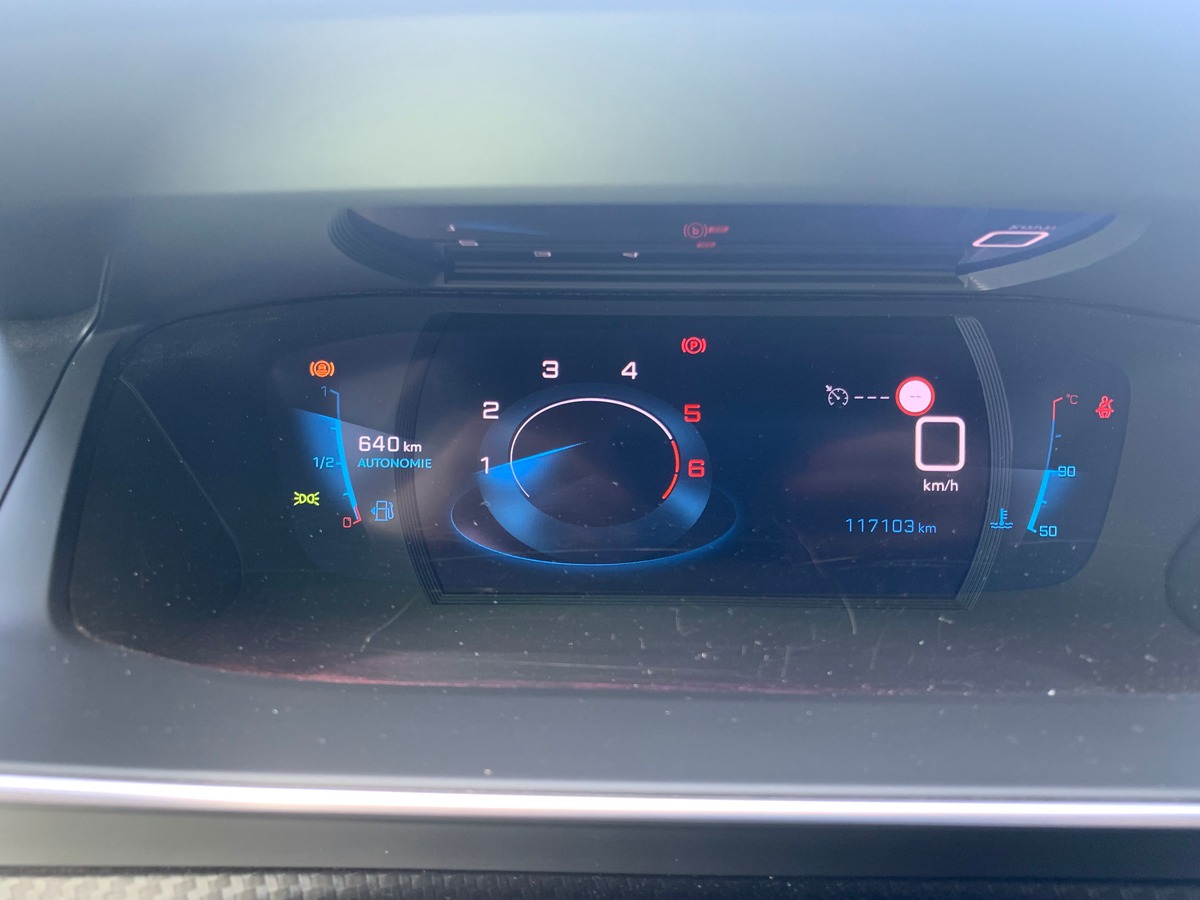 Peugeot 208 100 chevaux | GT | Apple car Play Android Auto | Caméra de recul | Régulateur vitesse