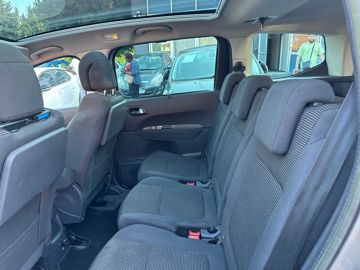 Peugeot 5008 1.6 HDI 112 CV 1er main 4XCBL
