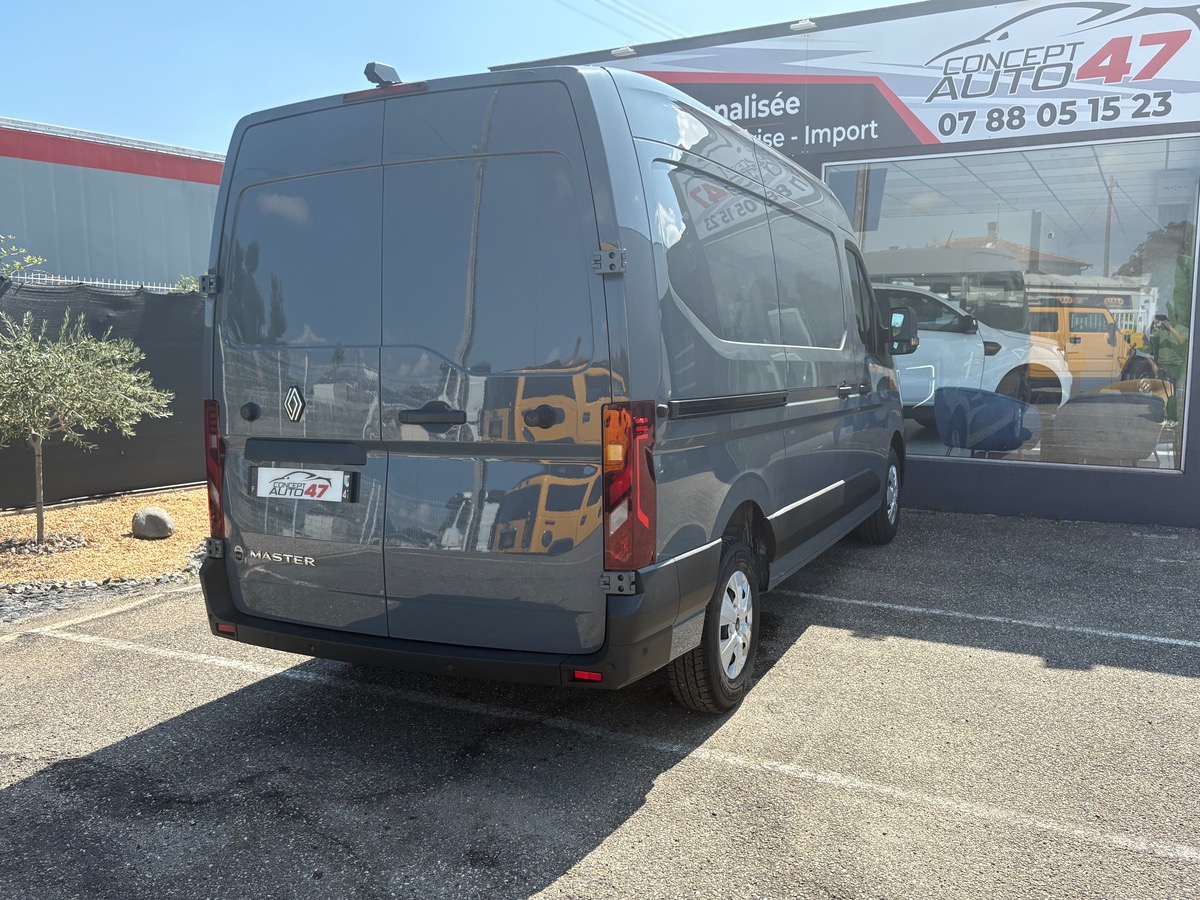 RENAULT Master L2H2 3T5 Blue dCi 150 EXTRA