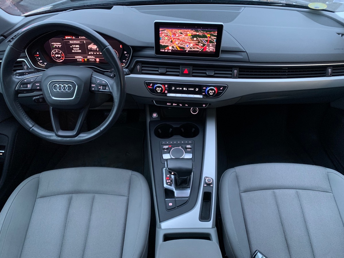 Audi A4 Avant 150 ch | Caméra 360° | Virtual cockpit |  Attelage amovible | Sièges chauffants