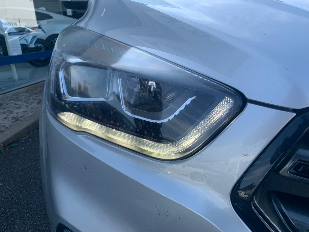 Ford Kuga 120 chevaux | St-Line | Caméra de recul | Attelage | GPS | Coffre assisté électriquement