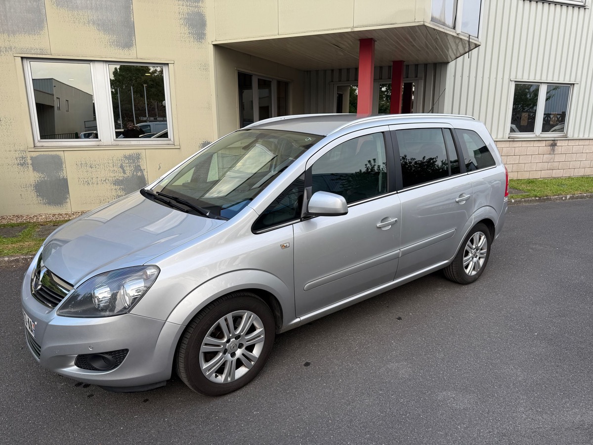 Opel Zafira 1.7 CDTI 125 CV cosmo 1er main 7pl en 4X
