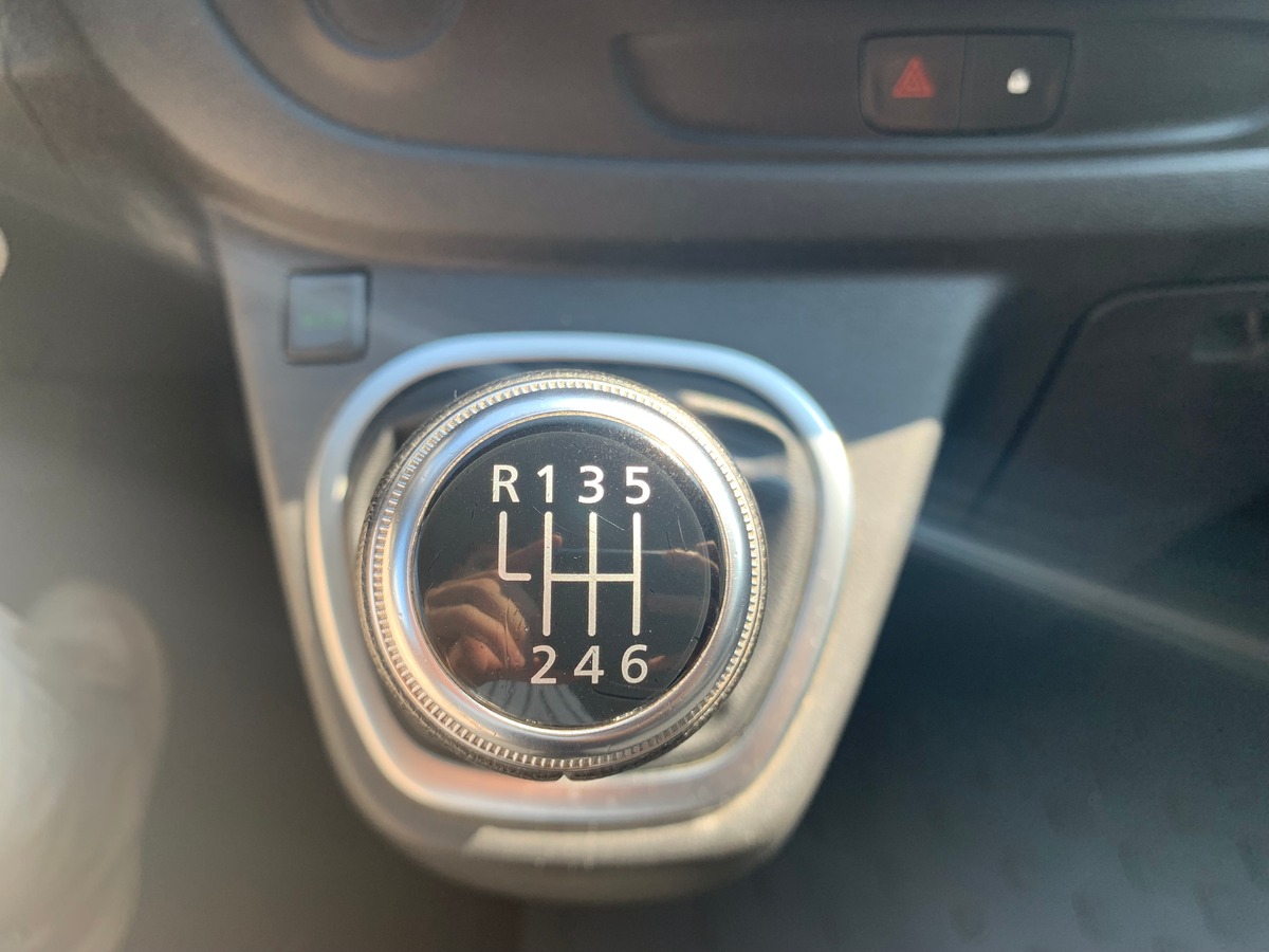 RENAULT Trafic 145 ch | L2 H1 | 3 Places | Régulateur vitesse | GPS | Radar stationnement arrière