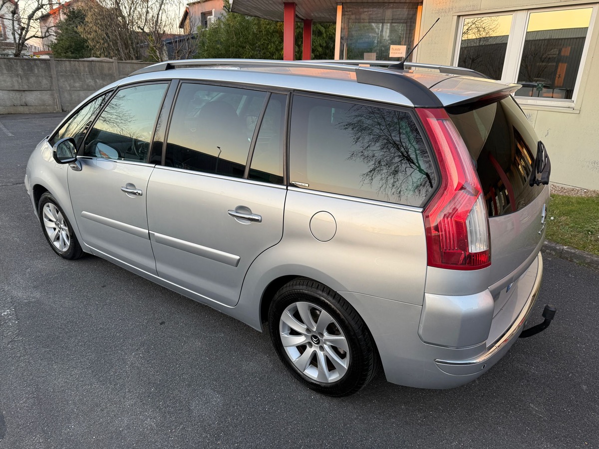 Citroën Grand C4 Picasso 1.6 HDI 115 CH 7 places exclusives crit2 4XCBLeut