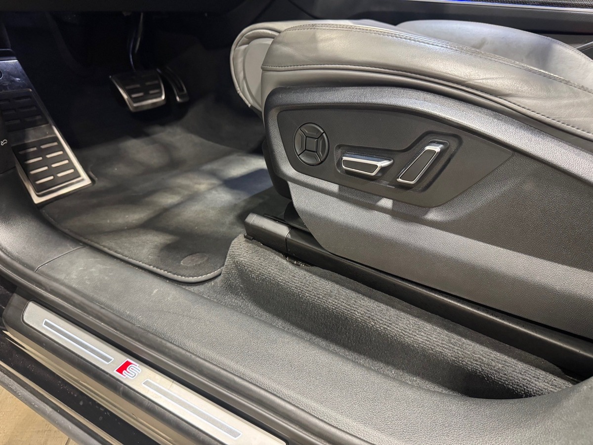 Audi SQ7 4.0 V8 TDI 435ch Quattro 7 places / Bose / 3D Surround View / HU/ Attelage