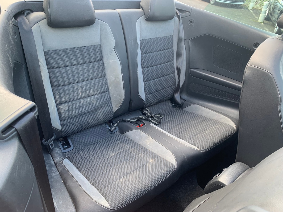 Volkswagen T-Roc Cabriolet 150 ch | R-line | Caméra de recul | Apple car play | Régulateur vitesse