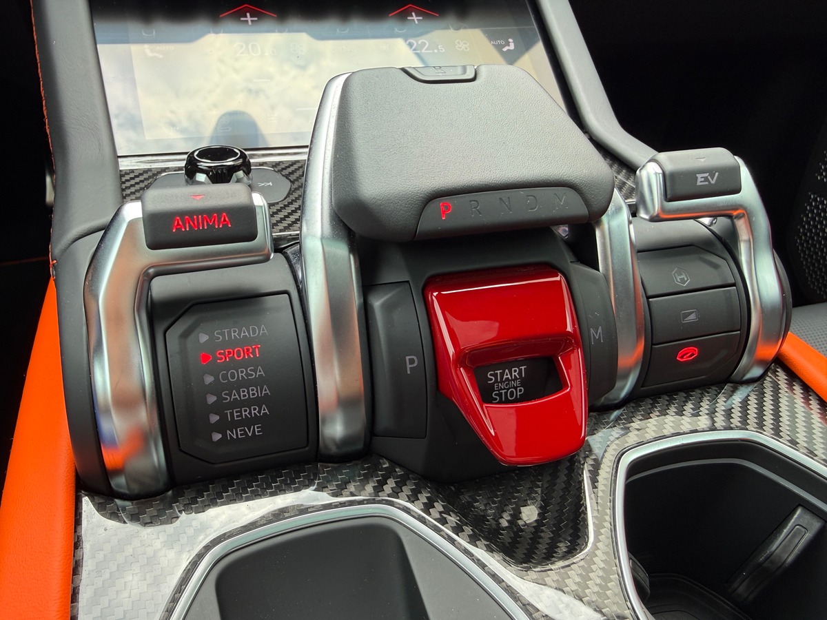 Lamborghini Urus 4.0 V8 800 CH SE / 1ERE MAIN / 14417 KMS