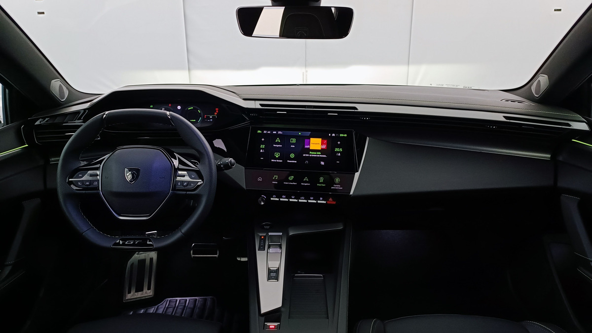 Peugeot 308 III(2) 1.2 Hybrid 145 ch | GT Exclusive e-DCS6 | Caméra 360° | PLUSIEURS COLORIS