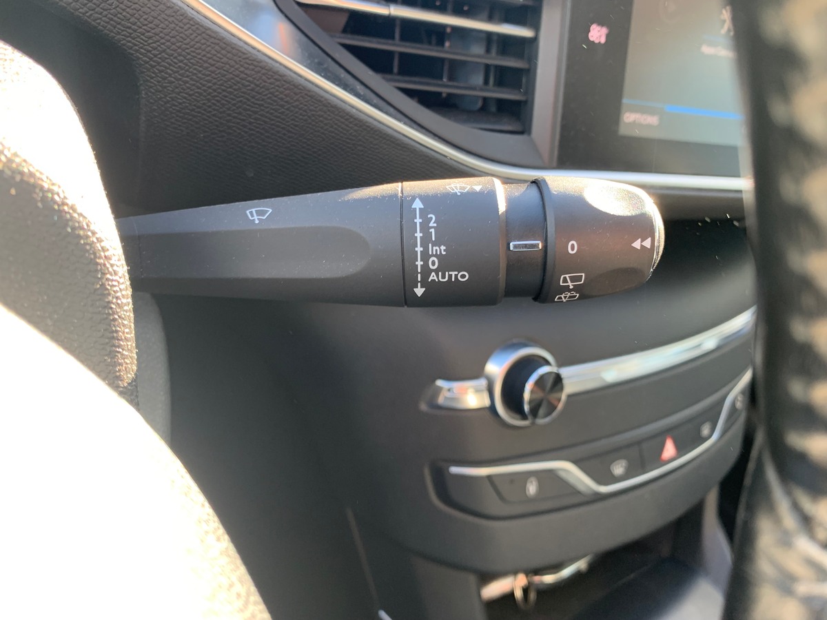 Peugeot 308 130 ch | Allure | Caméra de recul | Apple car play | Régulateur vitesse | Barres de toit