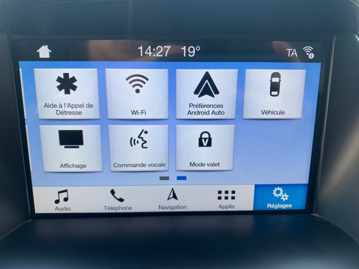 Ford Kuga 120 chevaux | St-Line | Caméra de recul | Attelage | GPS | Coffre assisté électriquement