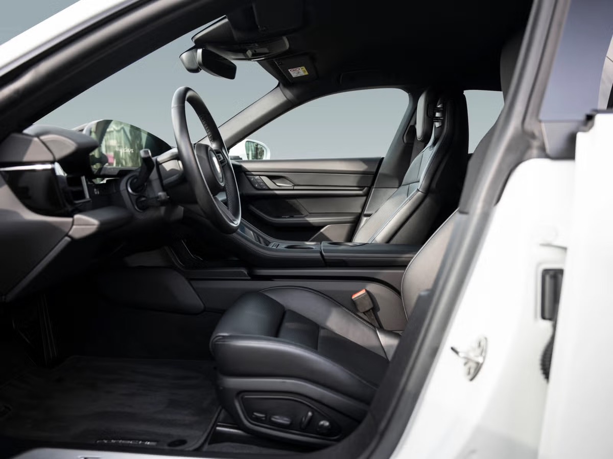 Porsche Taycan Cross Turismo 4S 571ch faible kilométrage