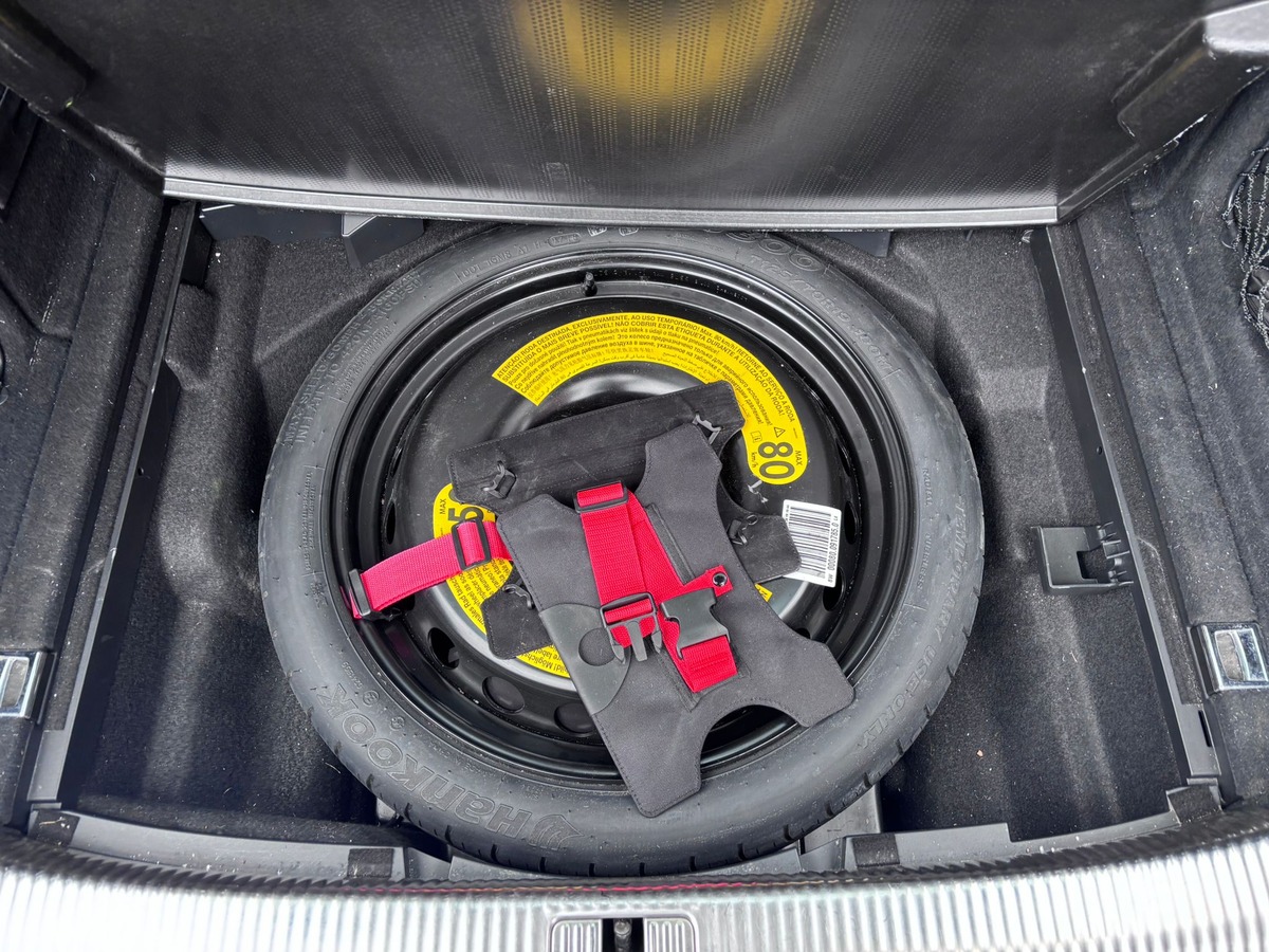 Audi A4 Avant 2.0 TFSI S-Tronic - Française - Suivi d'entretiens - CARPLAY