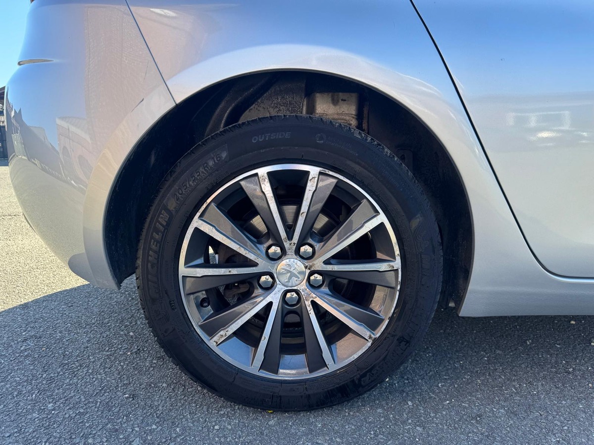 Peugeot 308 1.6 Blue-Hdi 120cv Allure - Garantie - première Main