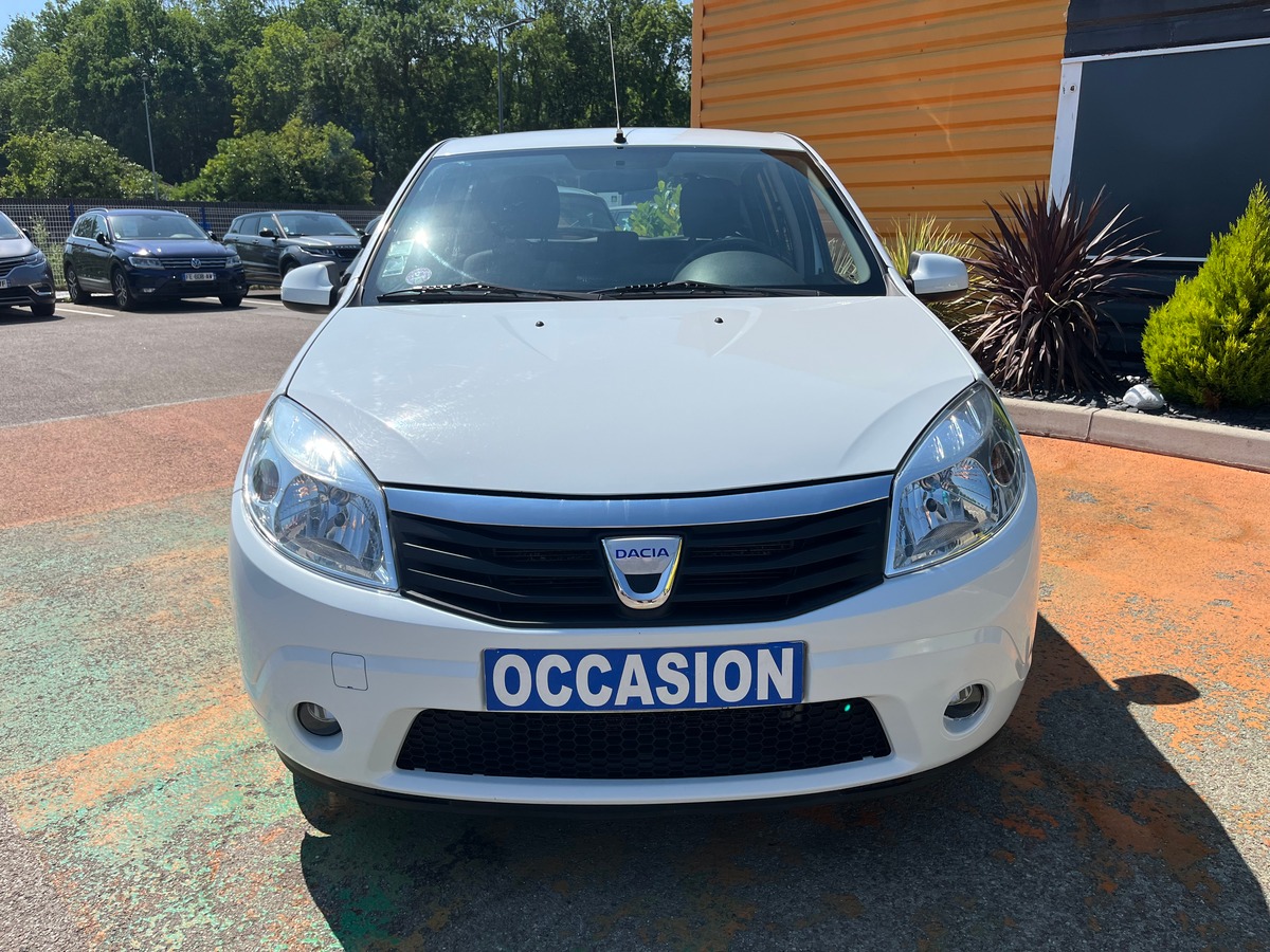 Dacia Sandero 1.4 MPI 75 CH ESSENCE GPL LAUREATE