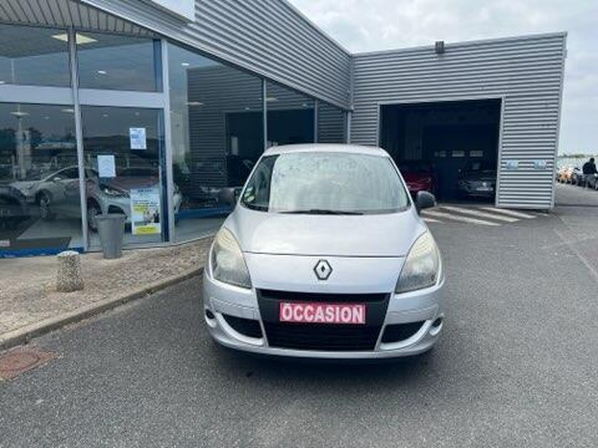 RENAULT Scenic 105 ch | Régulateur de vitesse | Climatisation