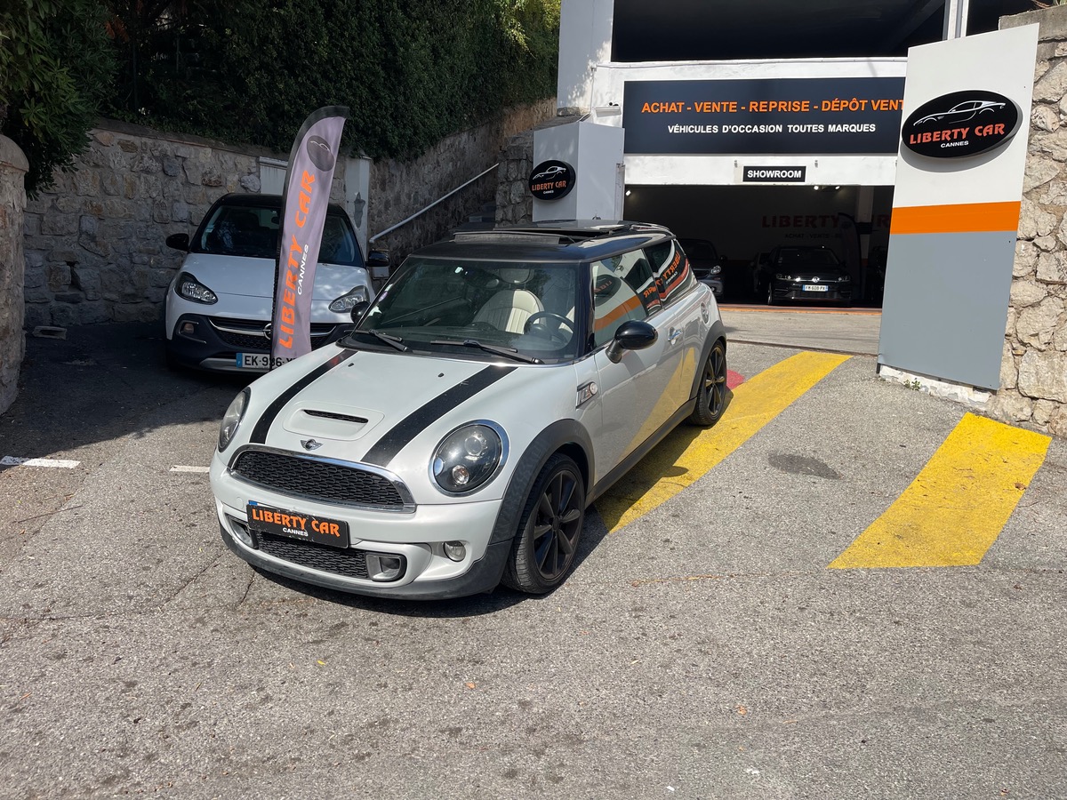 Mini Mini Cooper S 1.6 i 184 CV / Toit Ouvrant / Intérieur Cuir / Jantes Noires
