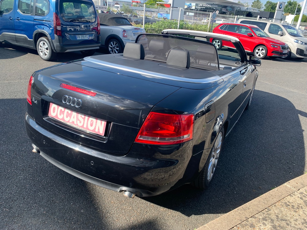 Audi A4 Cabriolet 140 ch | Ambiente | Cuir | Régulateur de vitesse | Climatisation | Capote récente