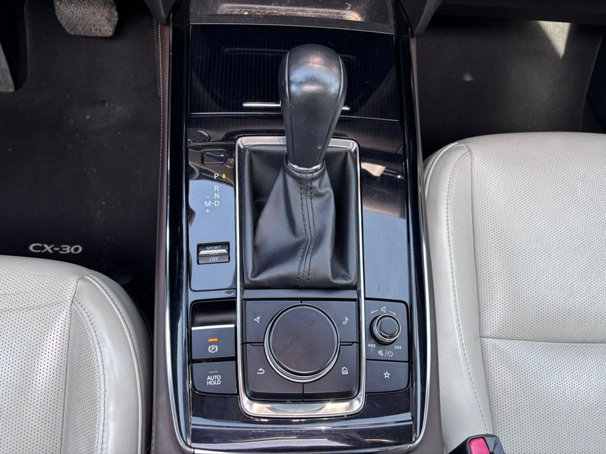 Mazda CX-30 2.0 e-SKYACTIV-X M-Hybrid EXCLUSIVE 186ch - Entretiens Mazda - Première main