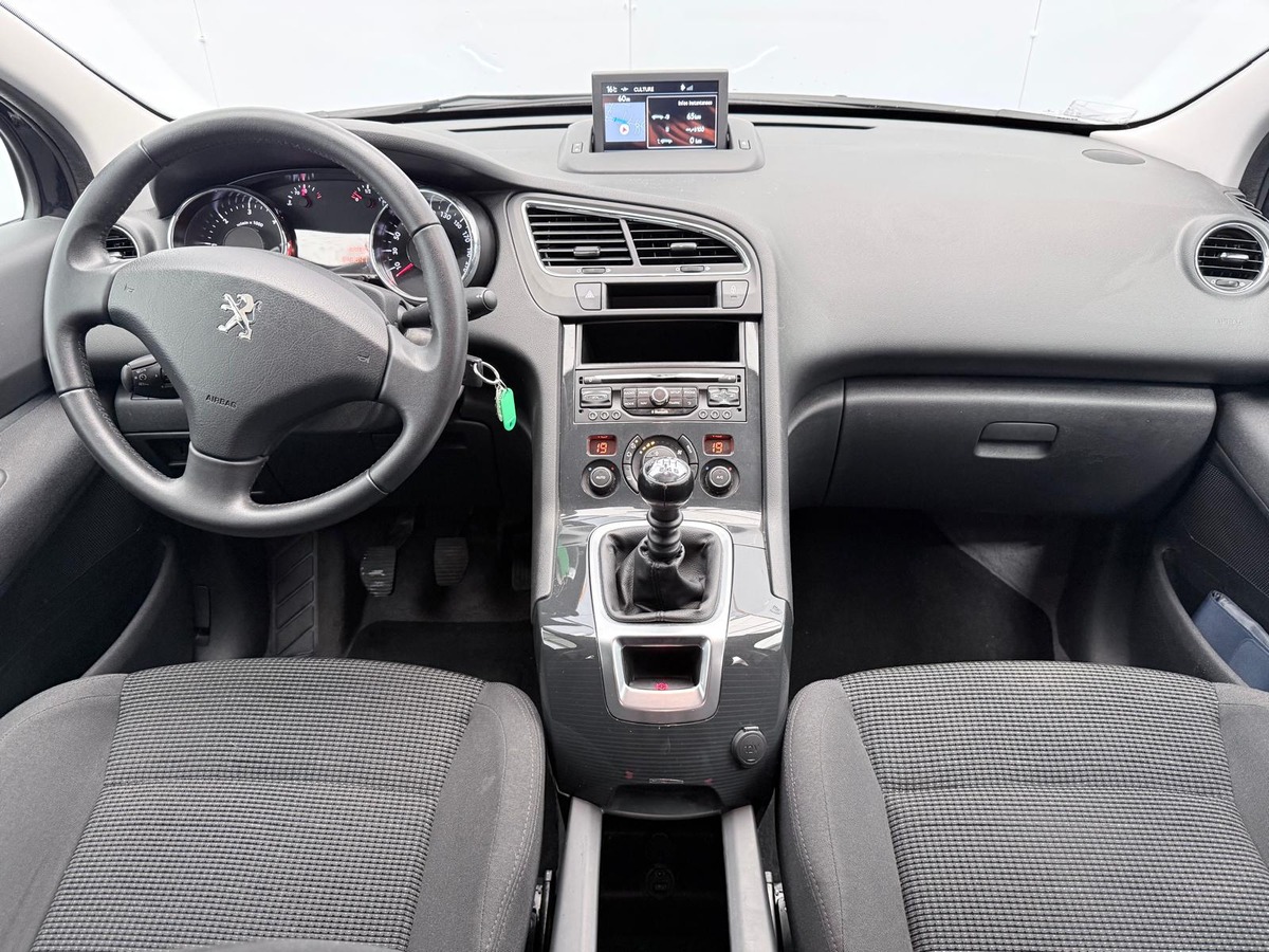 Peugeot 5008 1.6 Hdi 115 7places Active