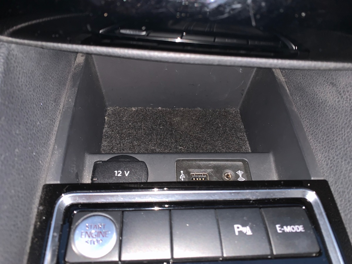 Volkswagen Jetta 170 ch | Carat | Régulateur vitesse | Radars stationnement | GPS | Kit mains libres