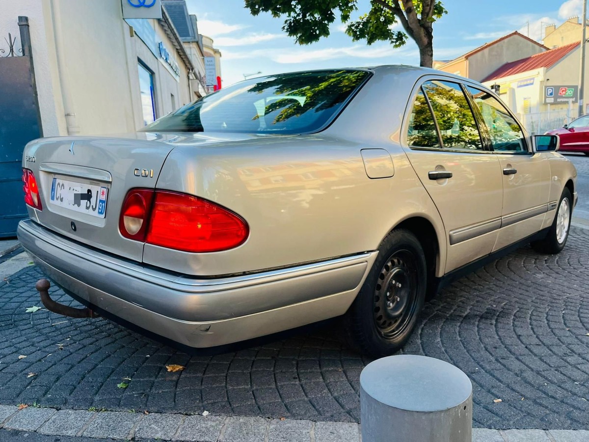 Mercedes-Benz Classe E Elégance - 200 CDI 102 cv BVA5 – Reprise Possible - 4xCb