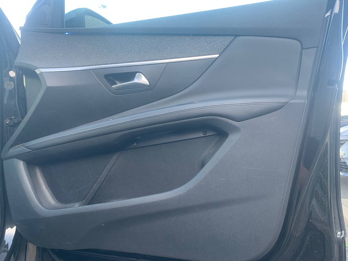 Peugeot 3008 130 chevaux | Allure | Caméra de recul | Régulateur de vitesse | Capteur d'angle mort