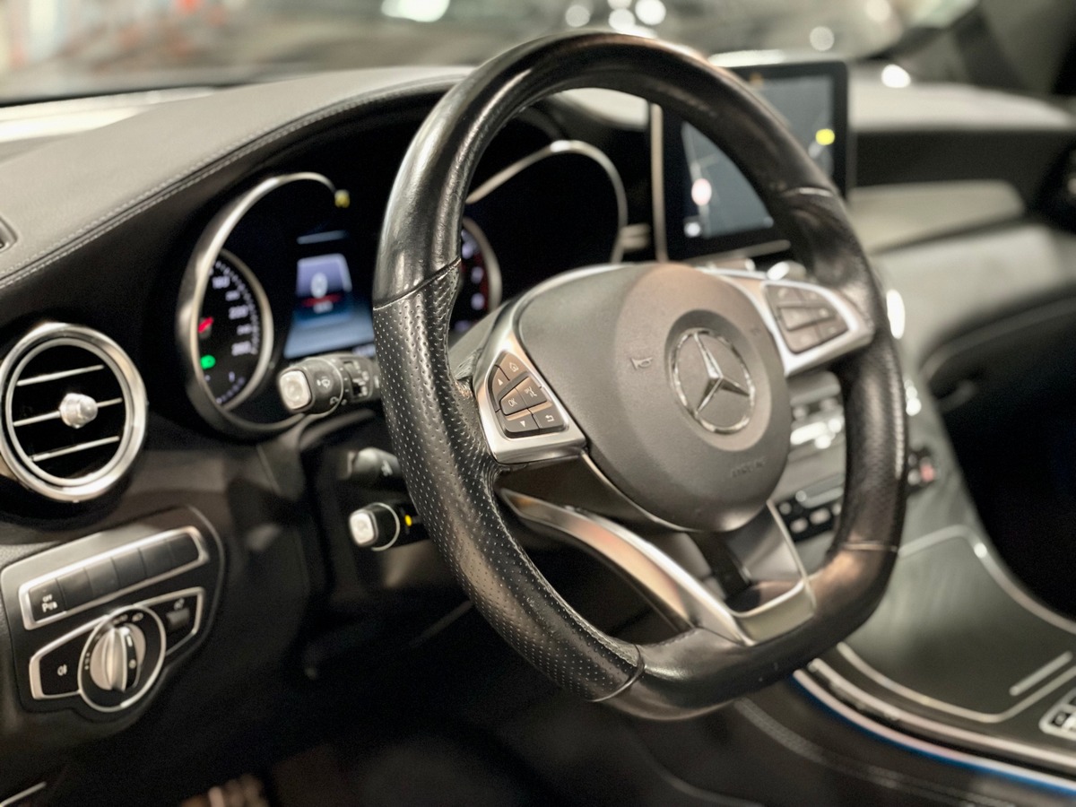 Mercedes-Benz Class GLC 300 Designo 245 4Matic BVA9 Full f