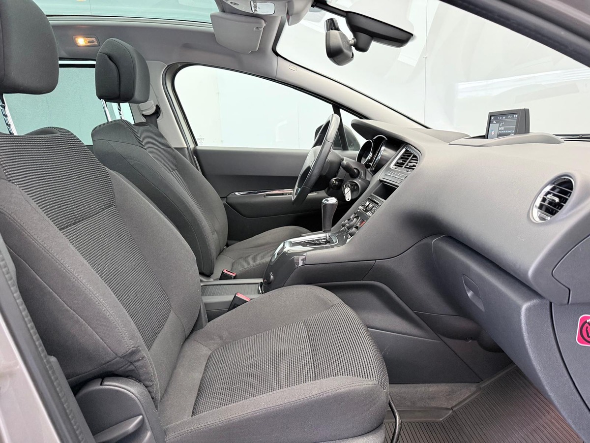 Peugeot 5008 1.6 Bluehdi 120  eat6 Allure Première main
