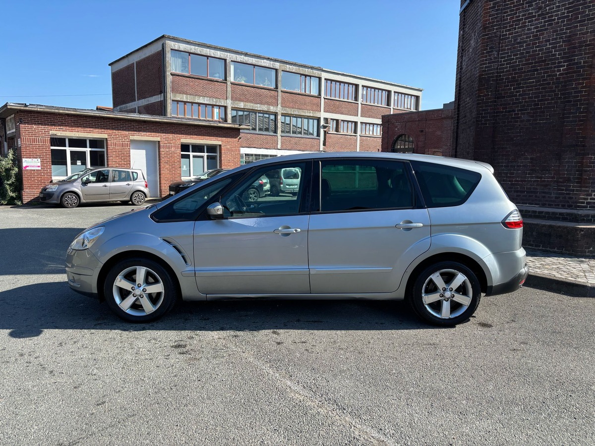 Ford S-max 2.0 145 Ambiente - Révisé - GARANTIE