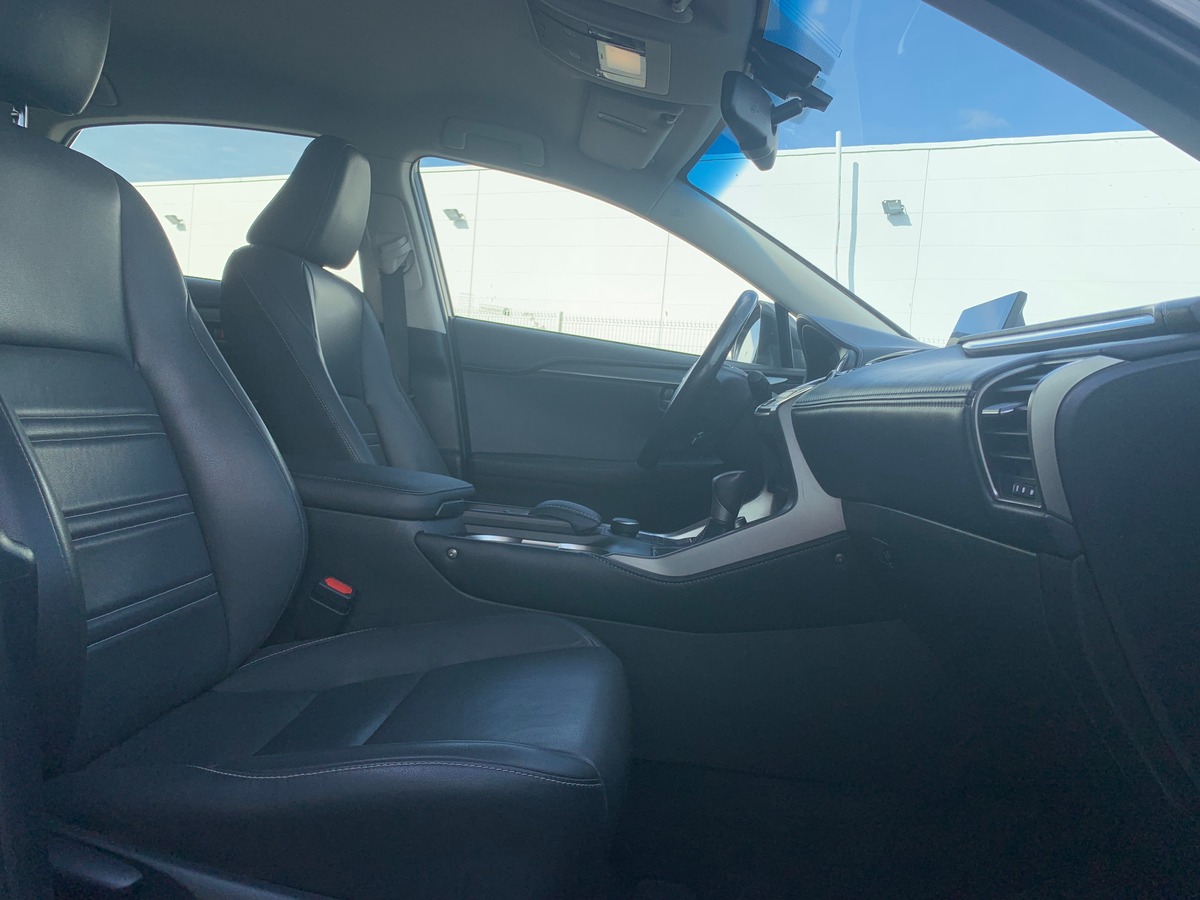 Lexus NX 300 H | AWD | Caméra de recul | Régulateur de vitesse | Cuir
