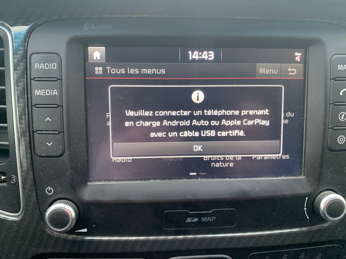 Kia Carens 141 ch | PREMIUM | 7 Places | Phase 2 | Attelage| Toit ouvrant | Caméra de recul | Jantes