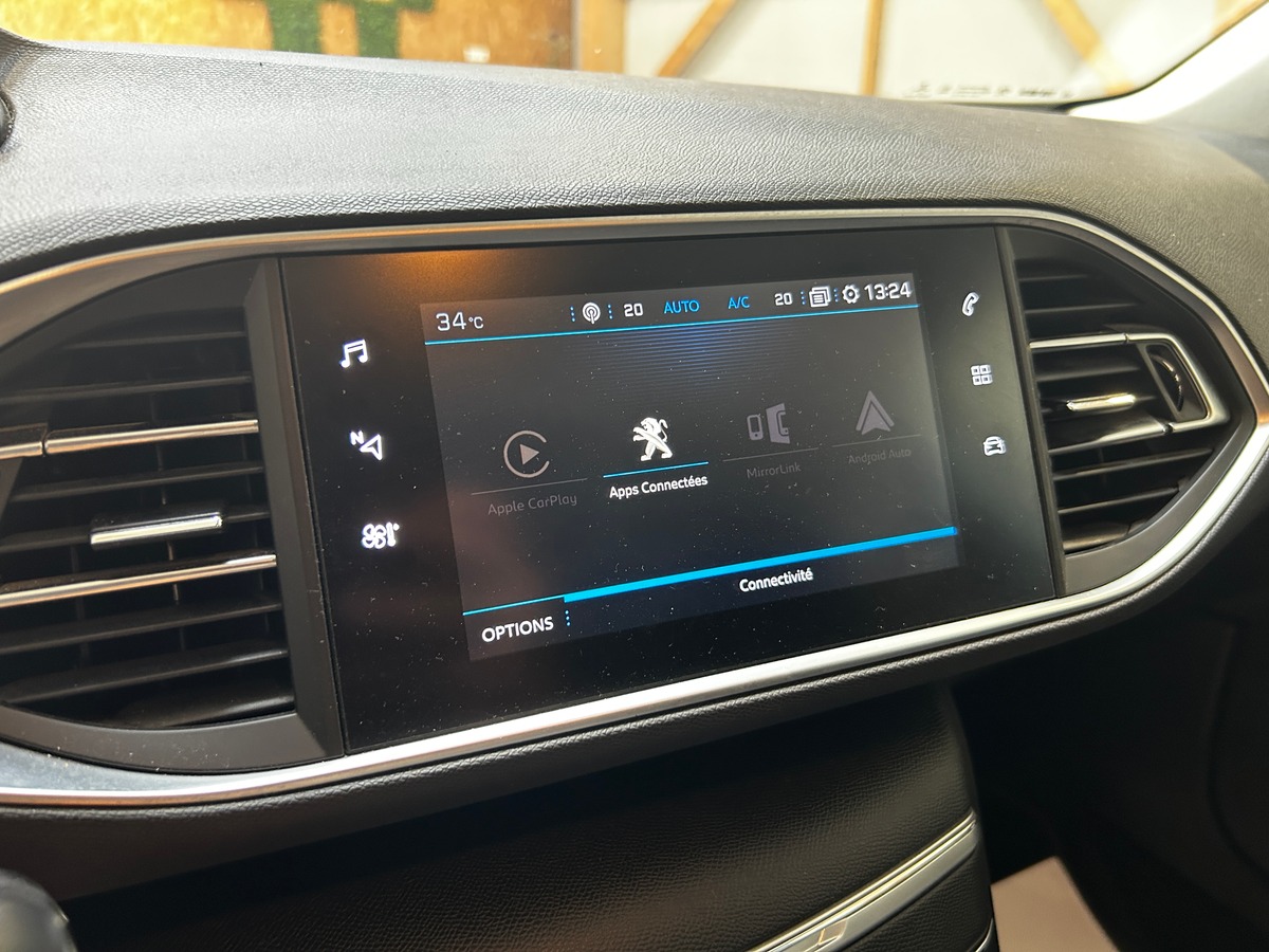 Peugeot 308 SW Phase II 1.5 BlueHDi 100 cv / DISTRIBUTION ET VIDANGE OK / GARANTIE