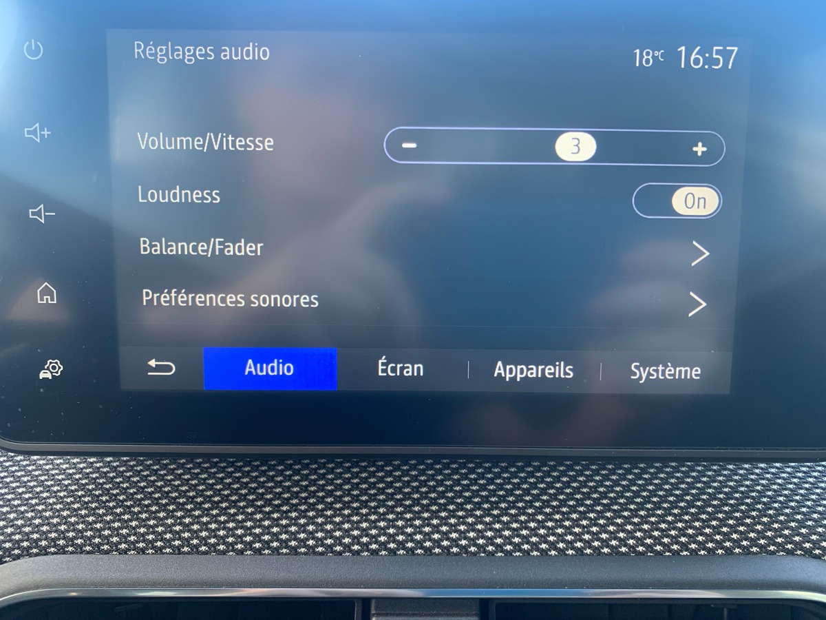 Dacia Sandero Stepway 90 ch | Confort | Régulateur vitesse | Intégration smartphone | Climatisation